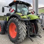EQ 10937886 CLAAS Axion 810